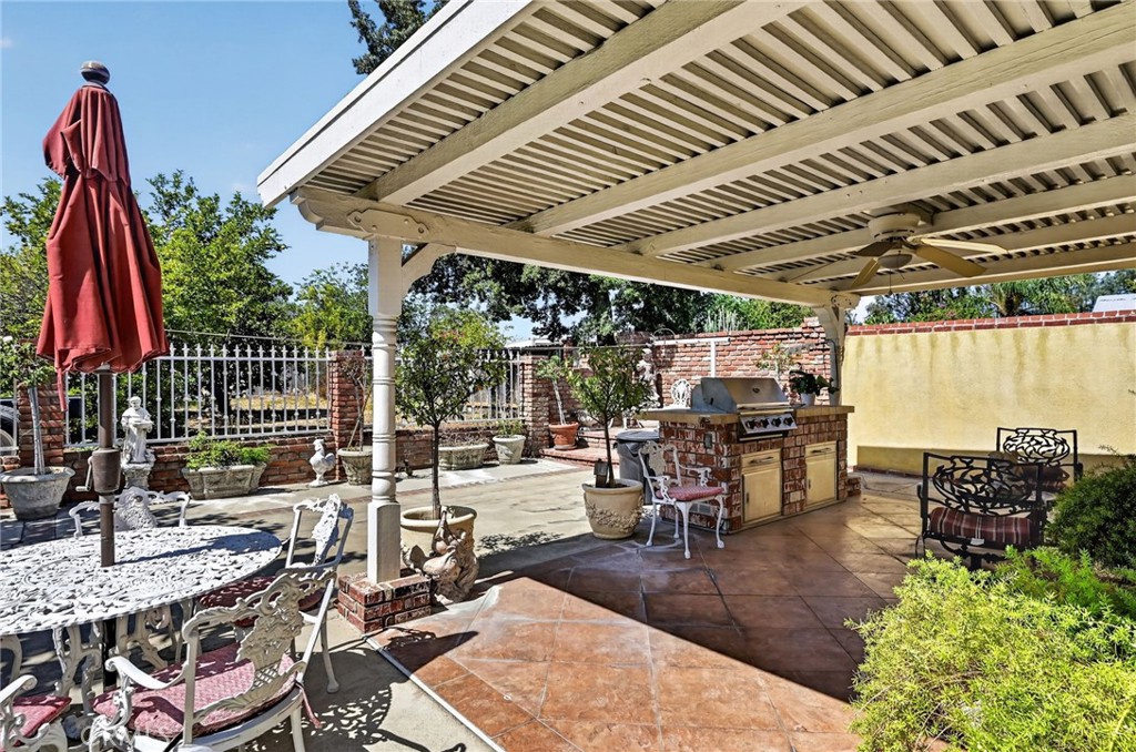 10248 Redwood Avenue Property Photo 36