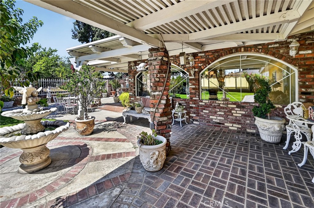 10248 Redwood Avenue Property Photo 39
