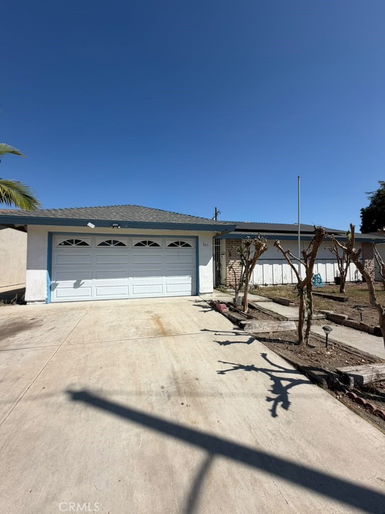 866 S Marjan Property Photo 2
