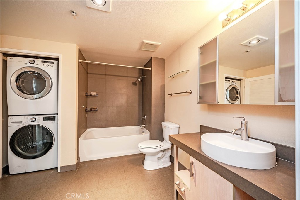 1234 Wilshire Blvd. 519 Property Photo 12