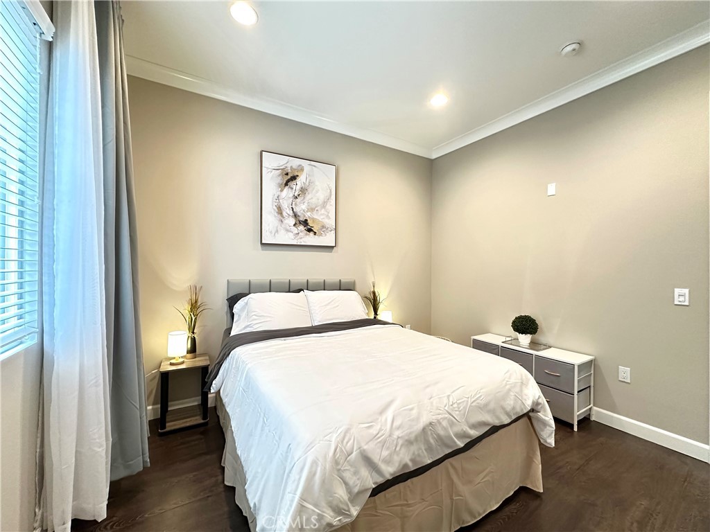 342 Myrtle 201 Property Photo 17