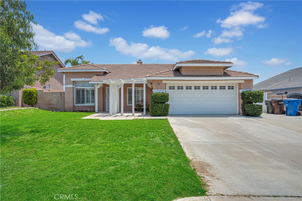 7581 Stoney Creek Drive Property Photo 1