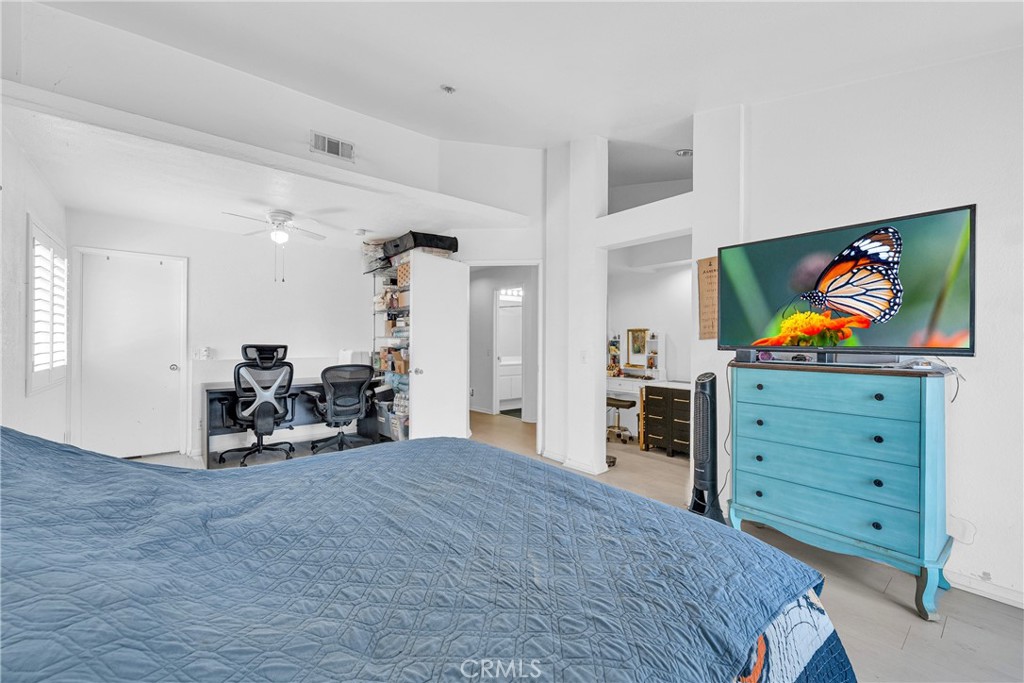 7581 Stoney Creek Drive Property Photo 11