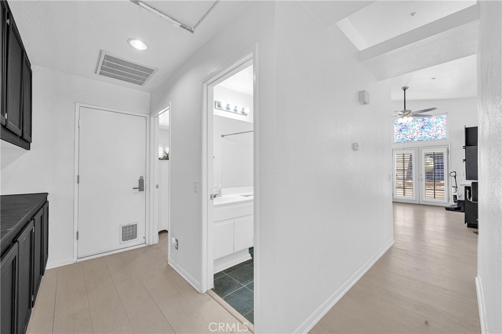 7581 Stoney Creek Drive Property Photo 17