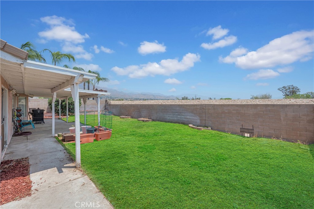 7581 Stoney Creek Drive Property Photo 18