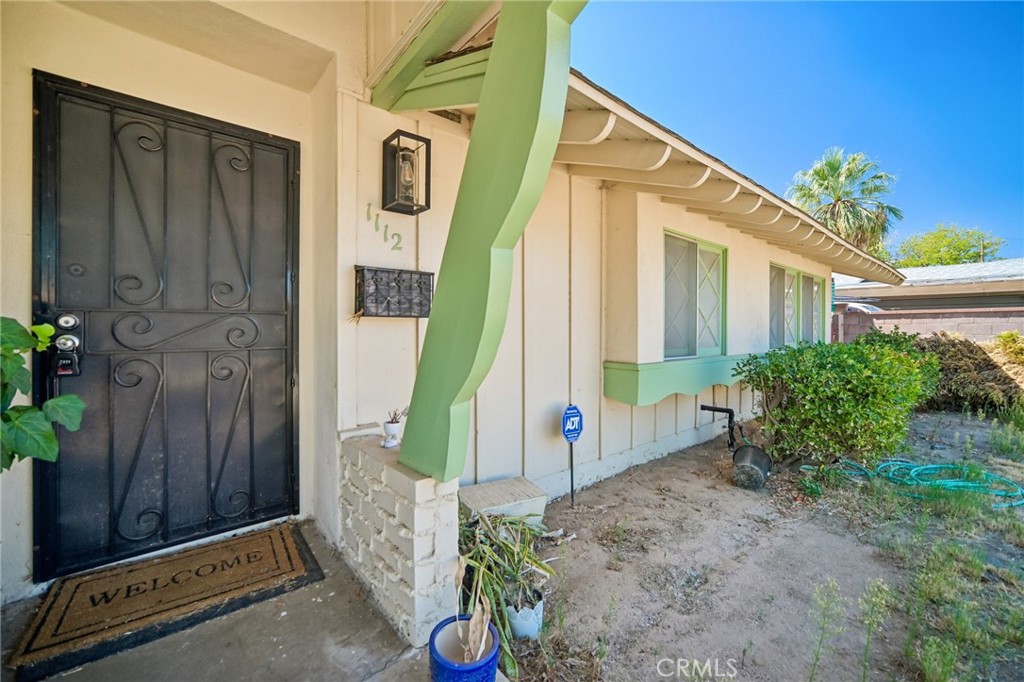 1112 E Avenue J4 Property Photo 2