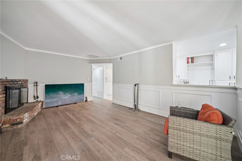1112 E Avenue J4 Property Photo 5