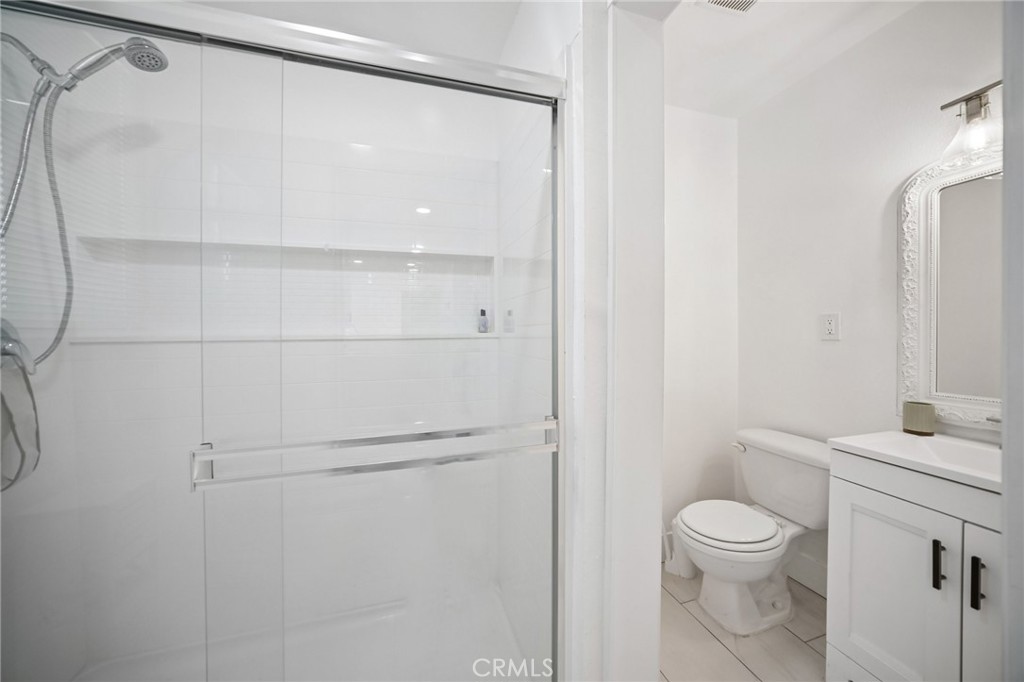 1112 E Avenue J4 Property Photo 15