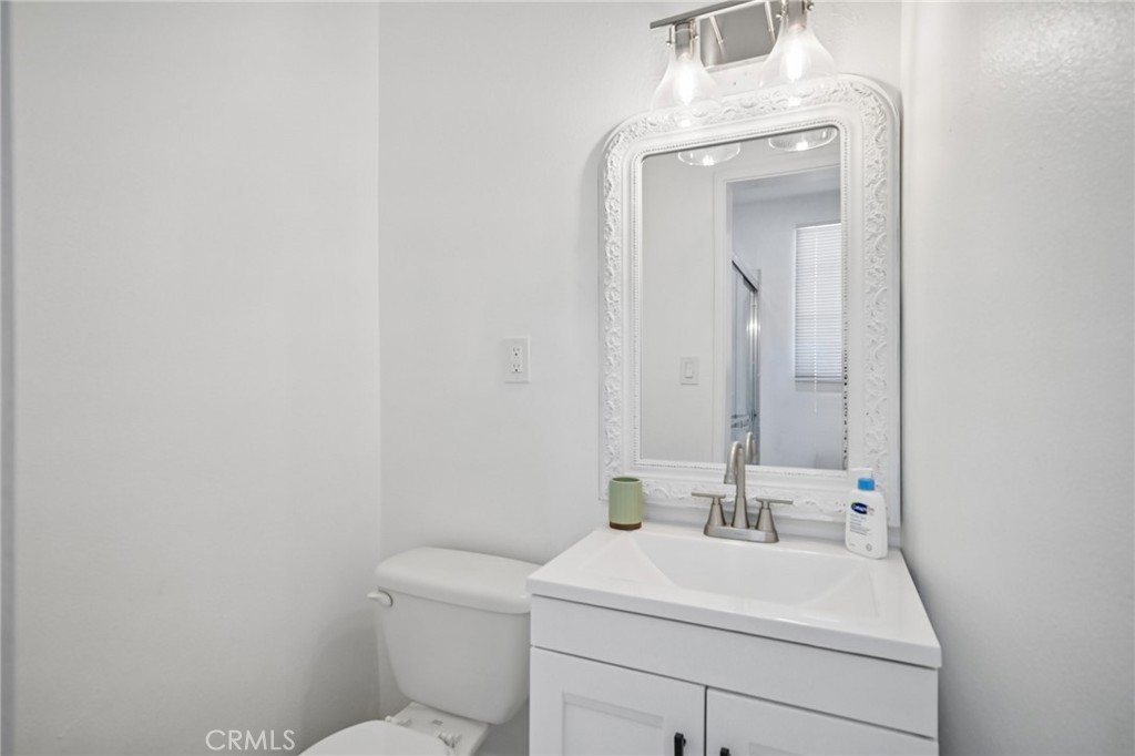 1112 E Avenue J4 Property Photo 16