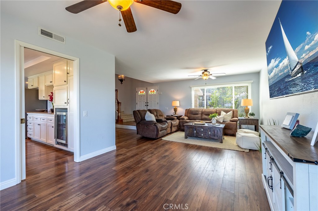 5217 E Rolling Hills Drive Property Photo 14
