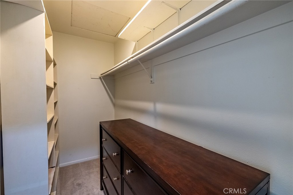 5217 E Rolling Hills Drive Property Photo 39