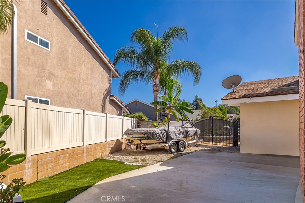 5217 E Rolling Hills Drive Property Photo 55