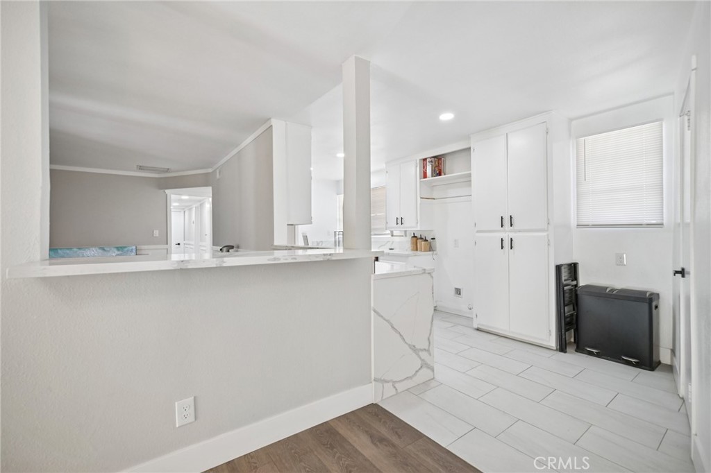 1112 E Avenue J4 Property Photo 9