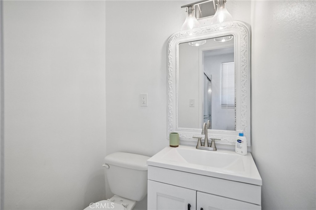 1112 E Avenue J4 Property Photo 15