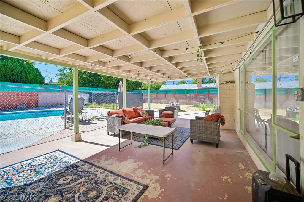 1112 E Avenue J4 Property Photo 27