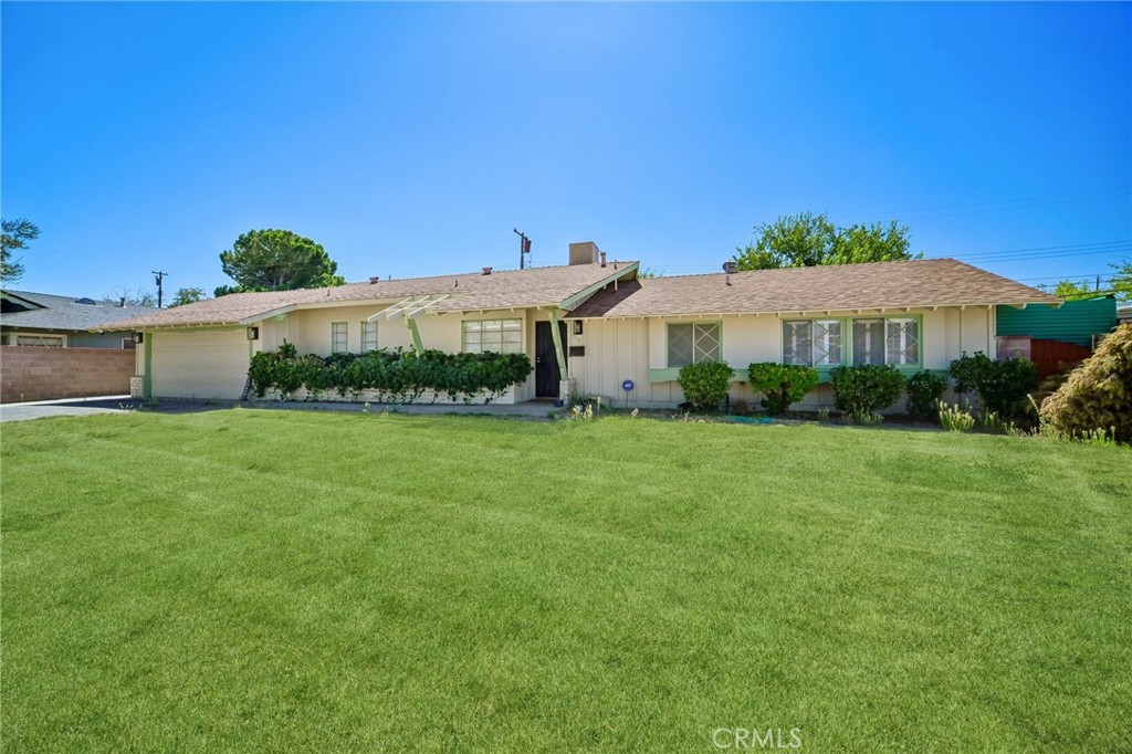 1112 E Avenue J4 Property Photo 30