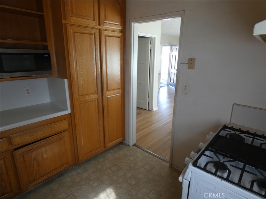 9608 Bartley Property Photo 11