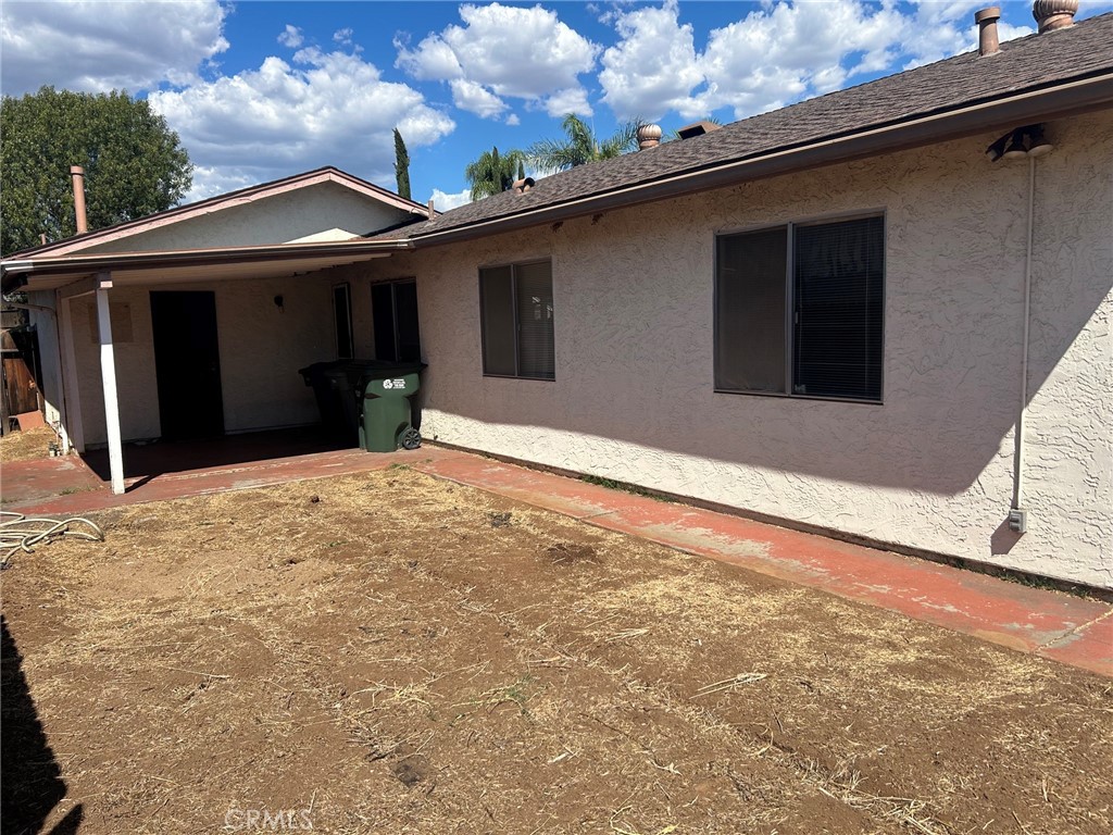 945 Sendero Property Photo 2