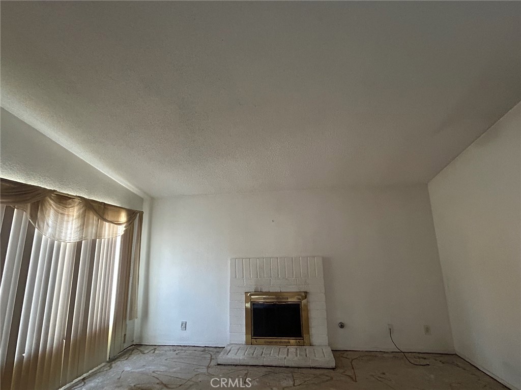 945 Sendero Property Photo 5