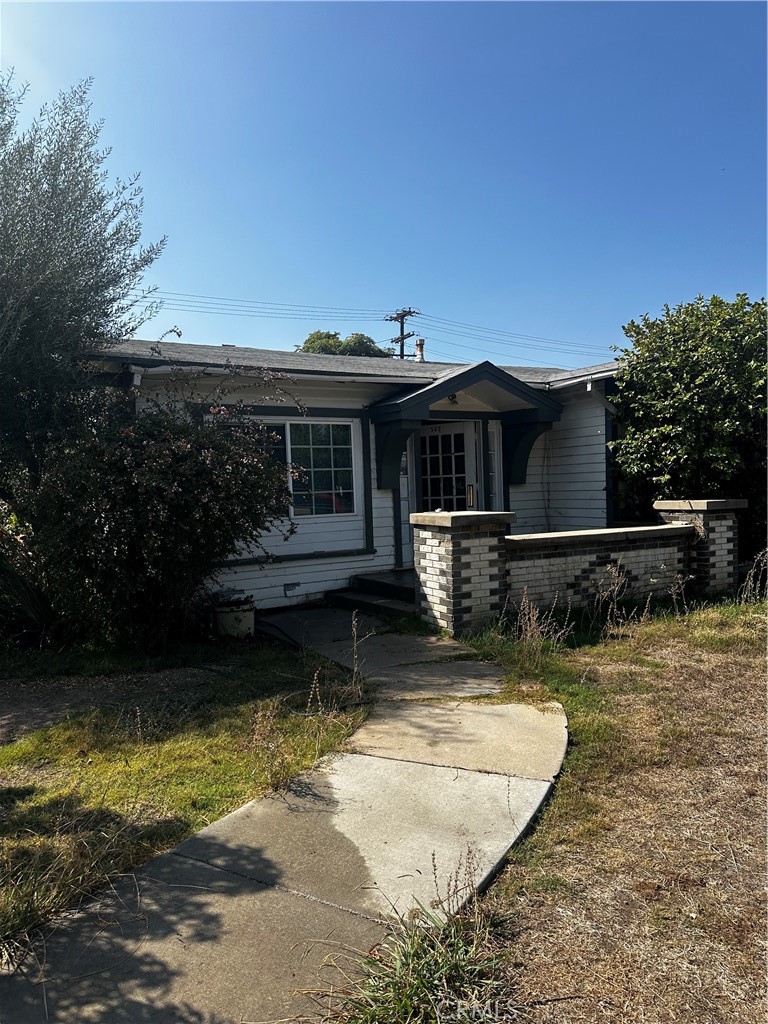 502 W Erna Property Photo 1