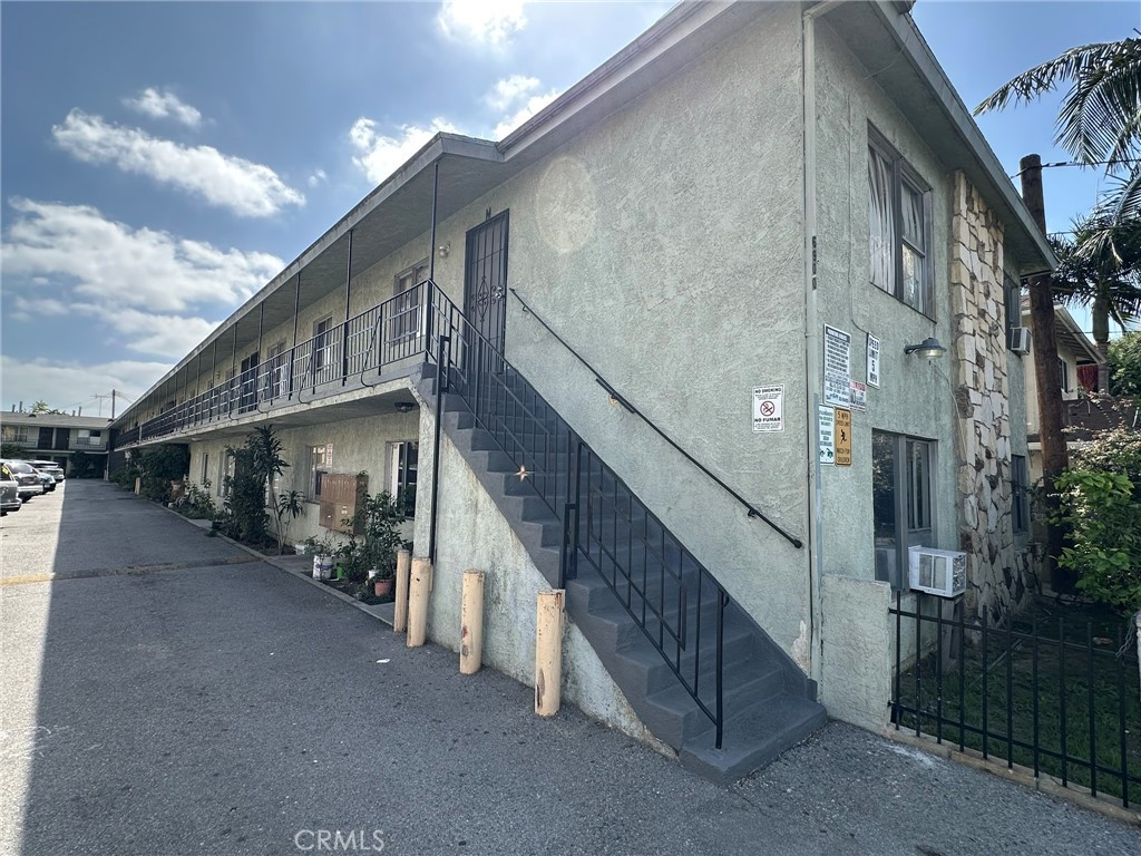 6900 California Property Photo 5