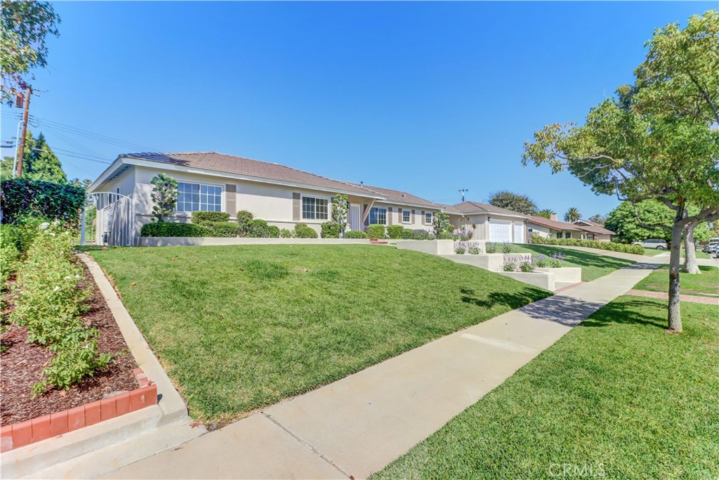 1521 Melody Lane Property Photo 4