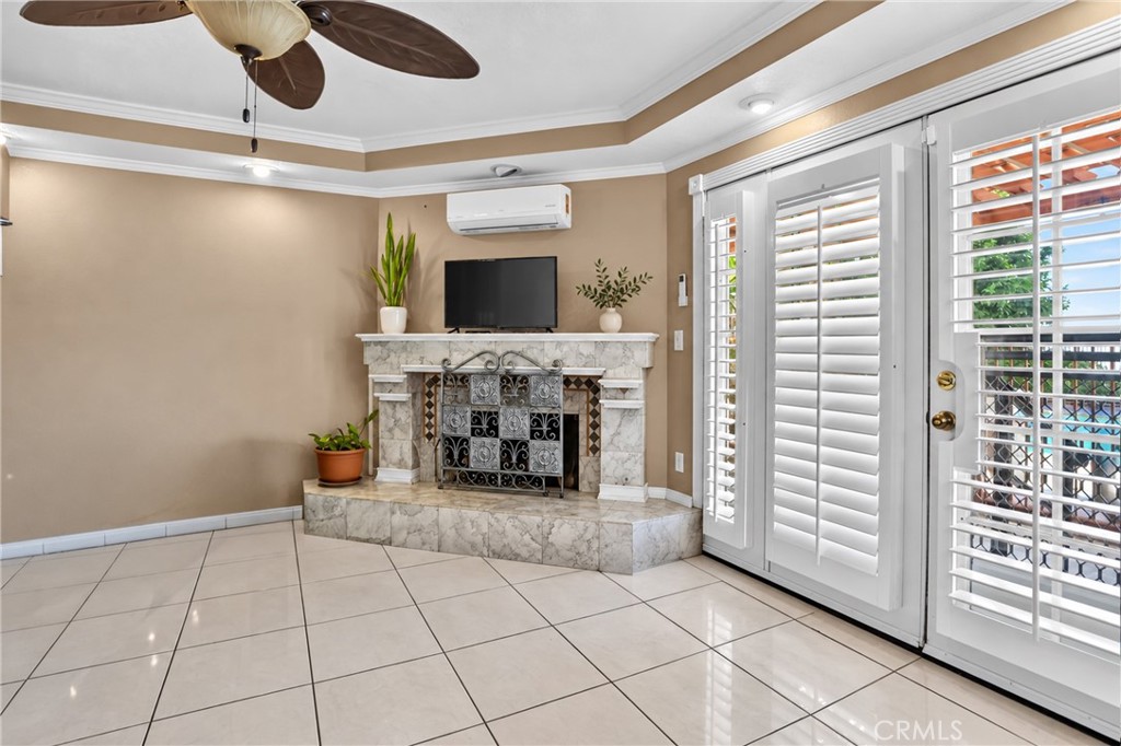 2641 Evelyn Property Photo 15