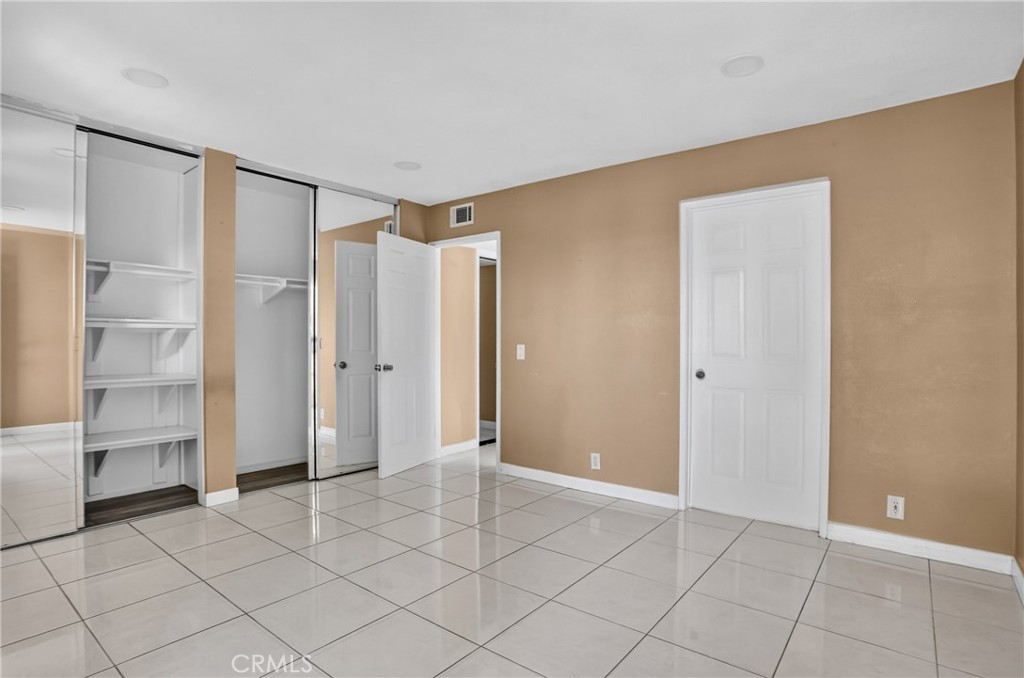 2641 Evelyn Property Photo 20