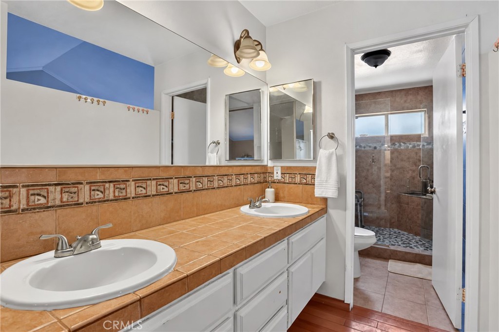 2641 Evelyn Property Photo 31