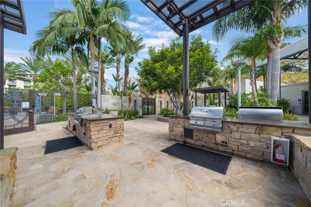 615 Rockefeller Property Photo 40