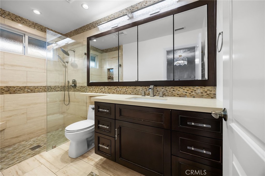 10062 Cynthia Property Photo 16