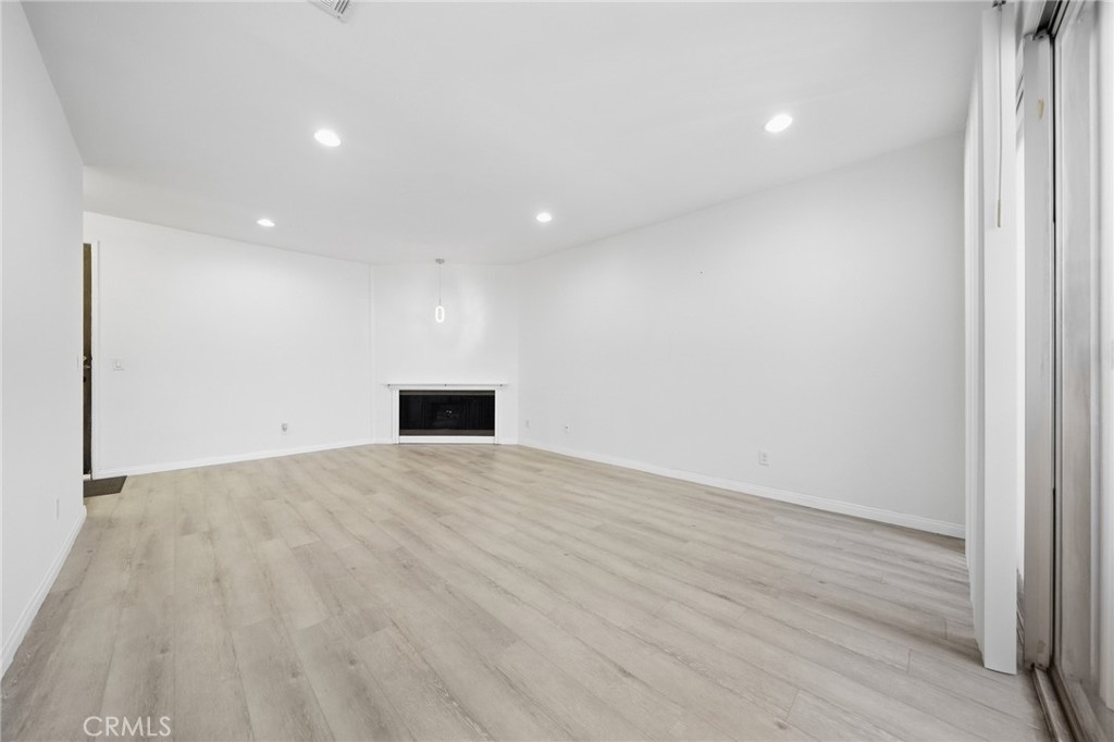 400 S La Fayette Park Pl #314 Property Photo 6