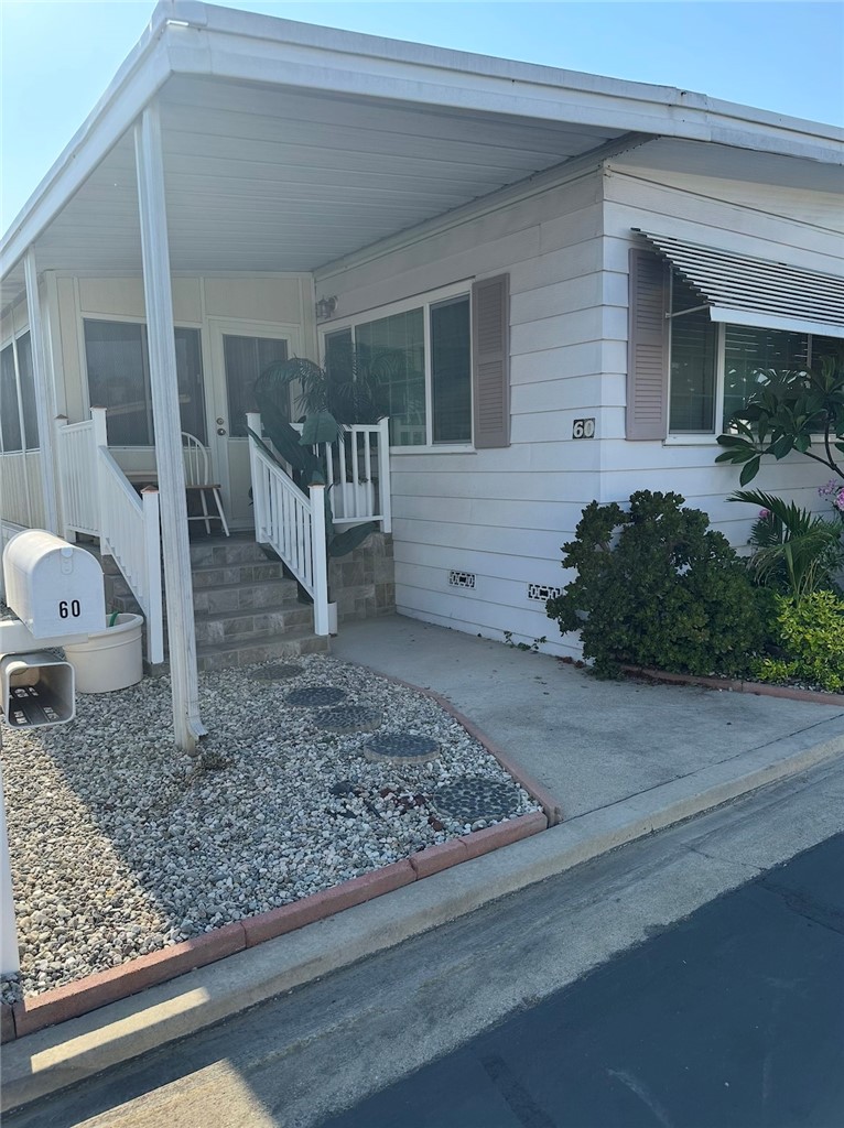 9800 Bolsa Avenue 60 Property Photo 8