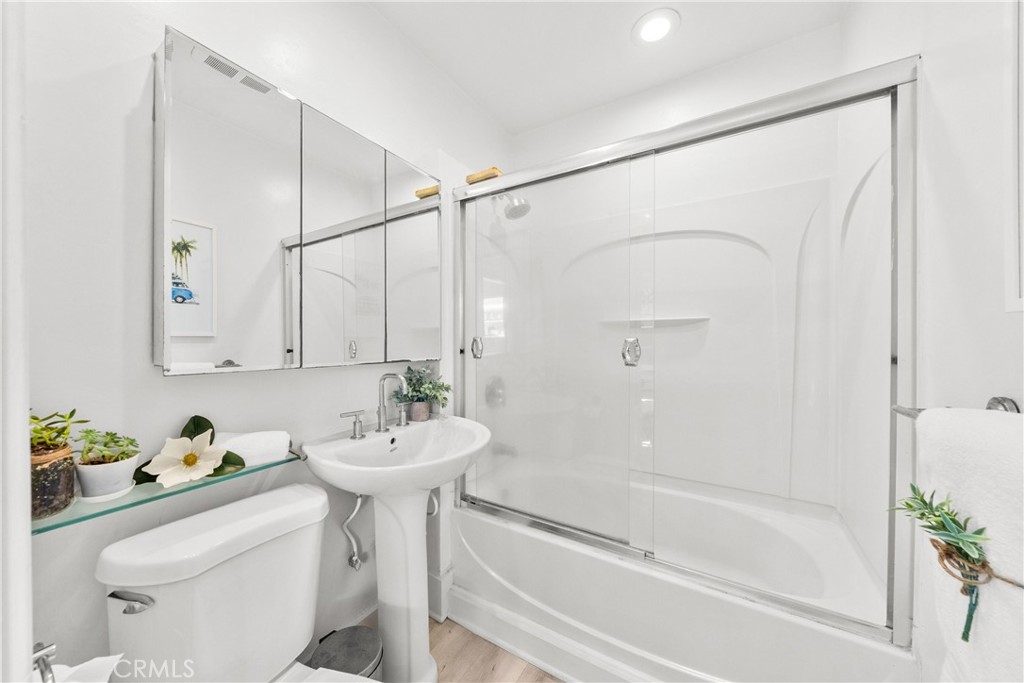 817 Delaware Property Photo 30