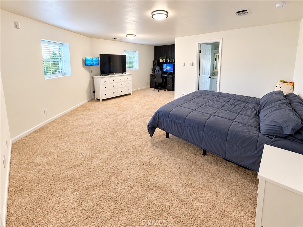 9045 Bellegrave Property Photo 4