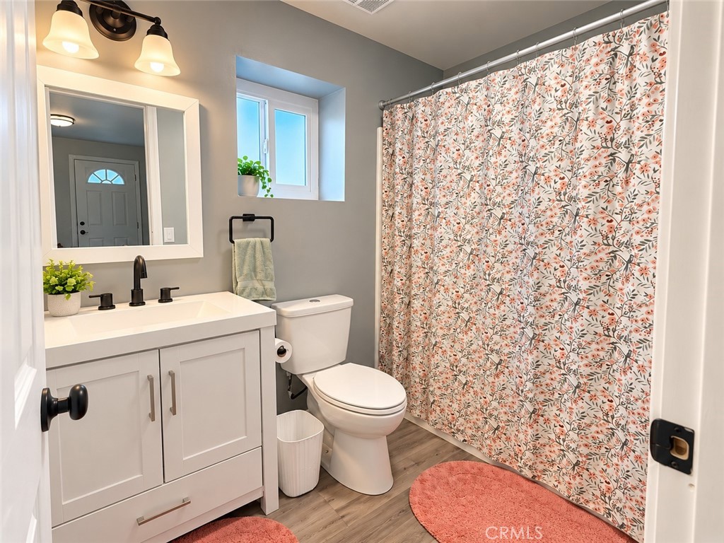 9045 Bellegrave Property Photo 6