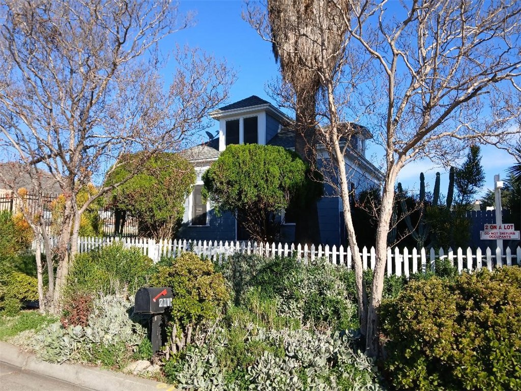 2111 Orange Street Property Photo 2