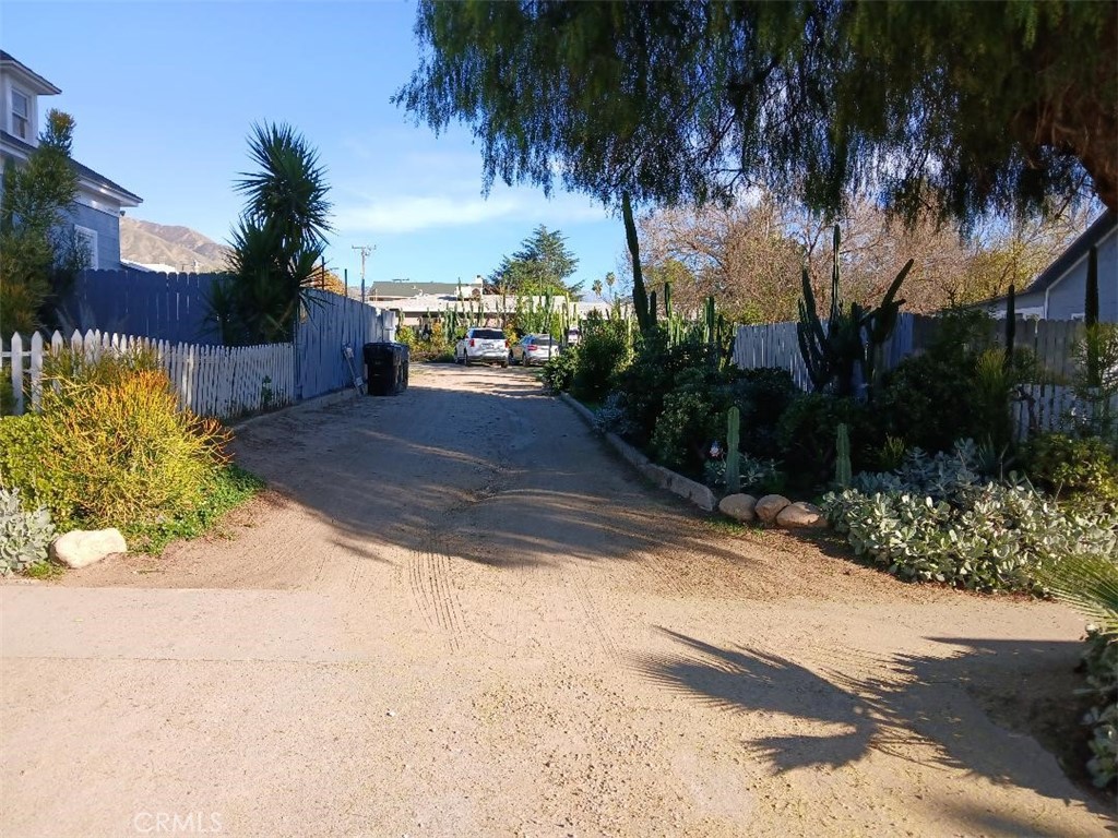 2111 Orange Street Property Photo 22