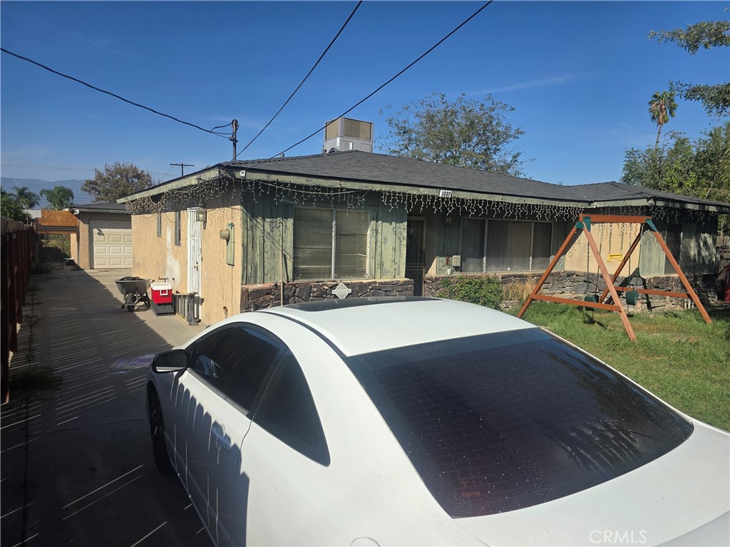1482 E Davidson Property Photo 2