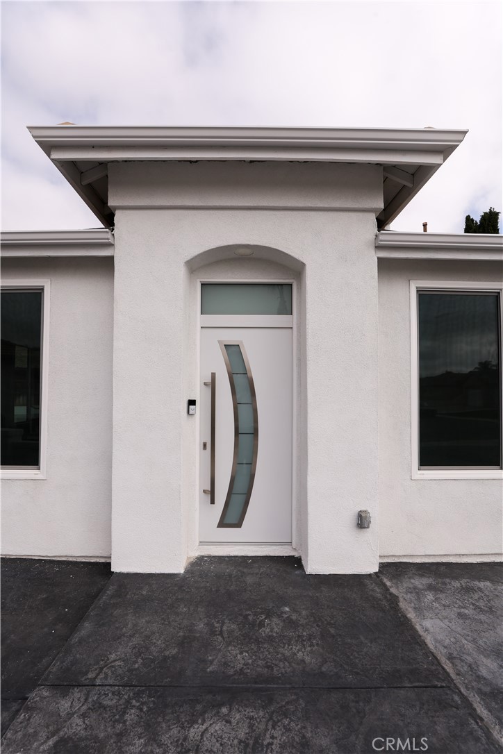25225 Stepping Stone Circle Property Photo 3