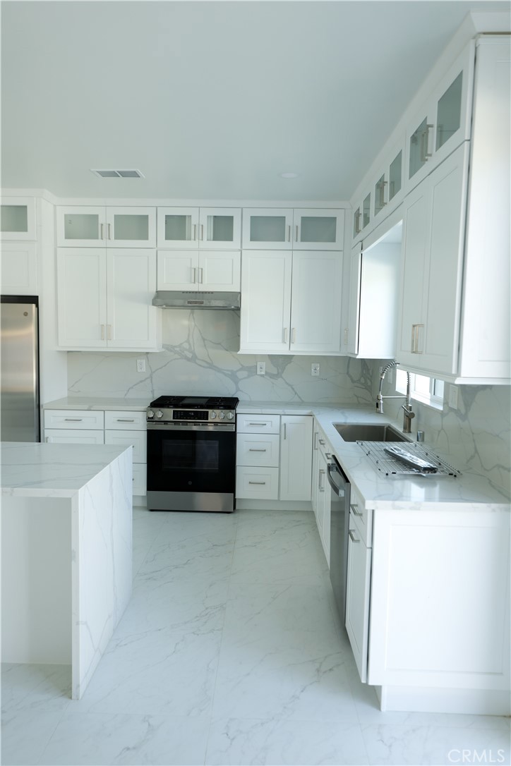 25225 Stepping Stone Circle Property Photo 12