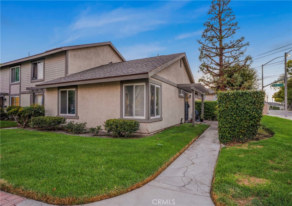 2900 Bradford Place A Property Photo 2