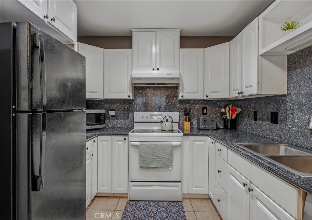 2900 Bradford Place A Property Photo 9