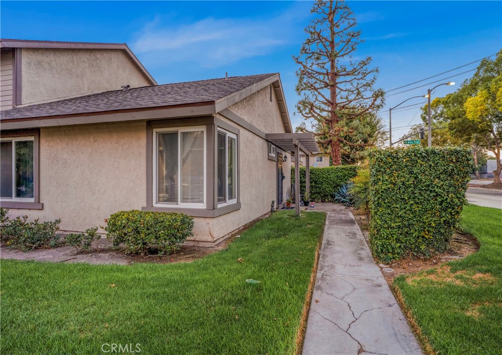 2900 Bradford Place A Property Photo 17