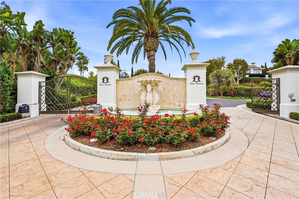 2 Via Corsica Property Photo 5