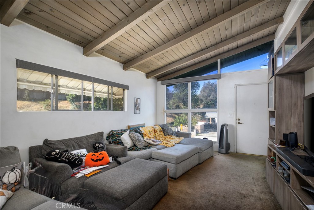 2442 Sherbrook Property Photo 4