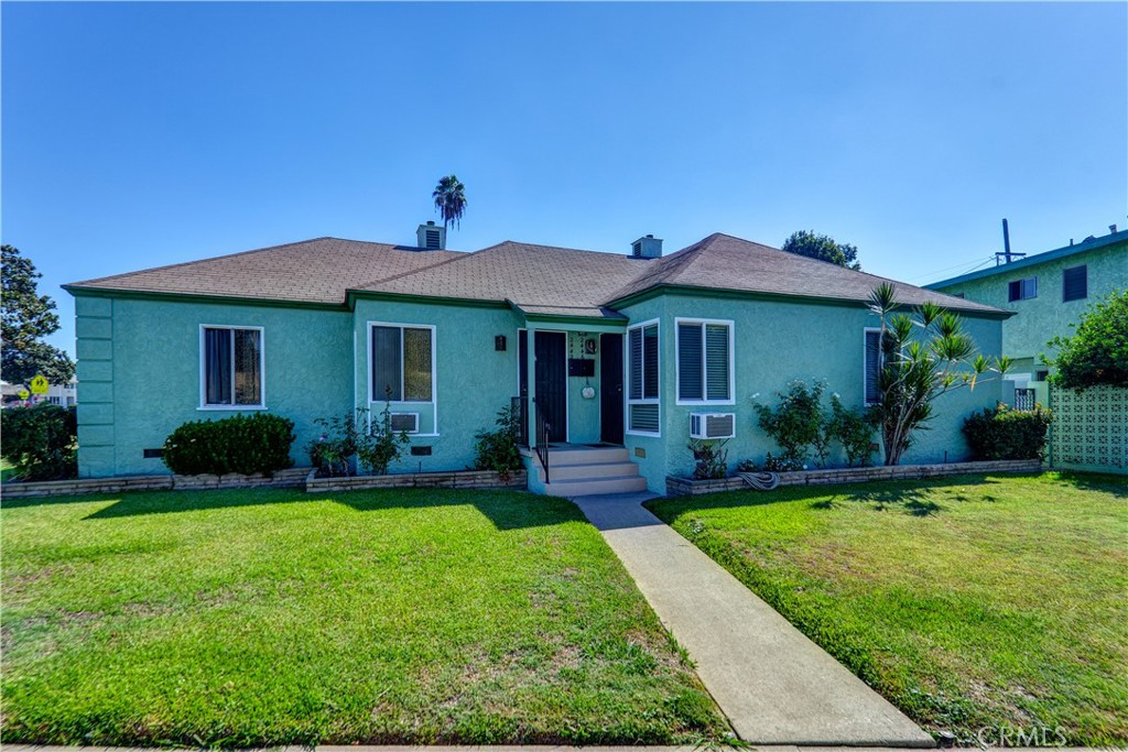 2442 Sherbrook Property Photo 13