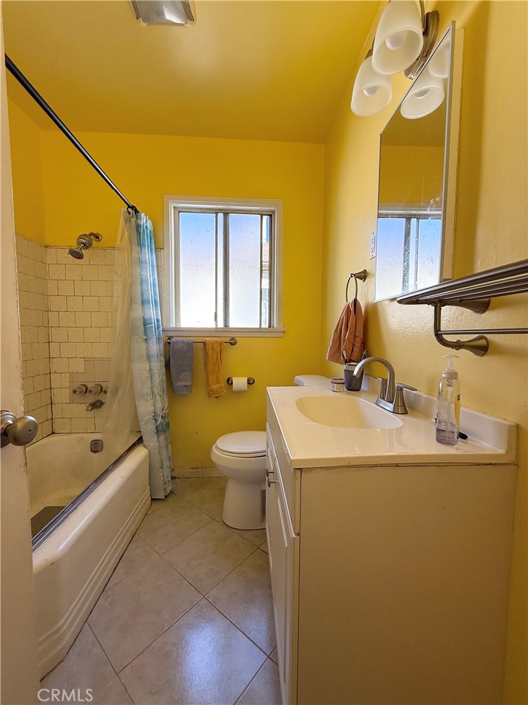 2442 Sherbrook Property Photo 26