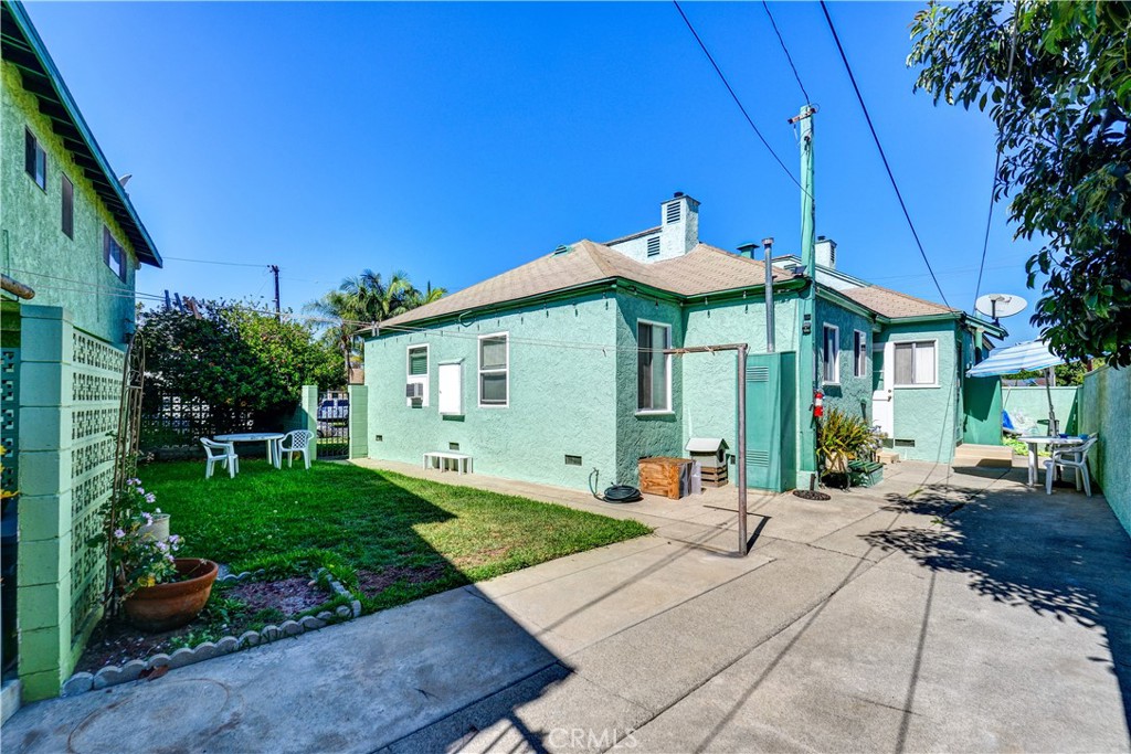 2442 Sherbrook Property Photo 34