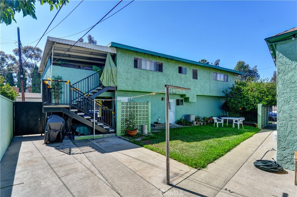 2442 Sherbrook Property Photo 35